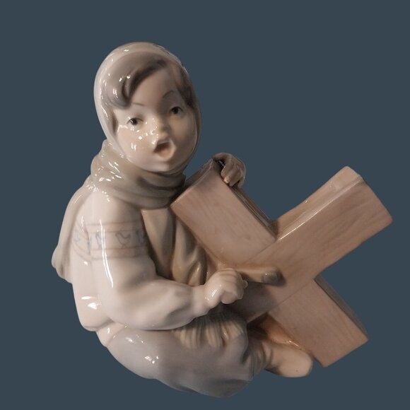 Lladro Boy Playing Cross Shaped Instrument Figurine Hard To Find Old Mark Vtg - Picture 1 of 10
